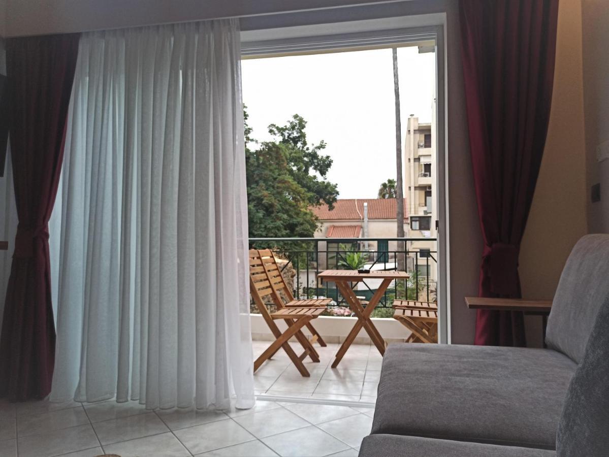 Filikon Maisonettes Kalamata Exteriör bild